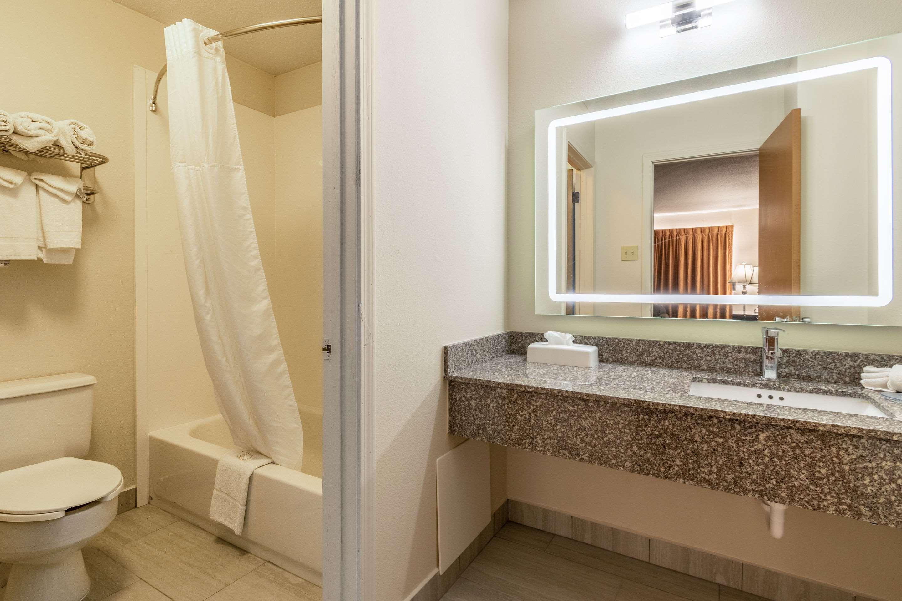 Quality Inn Bloomsburg Ngoại thất bức ảnh
